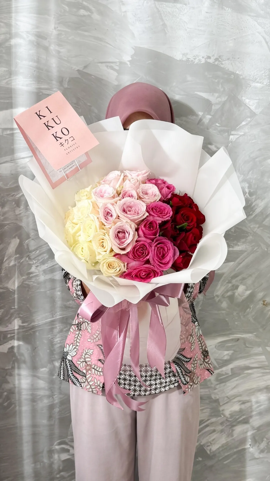 Semi Grande Reina Bouquet - Image 2