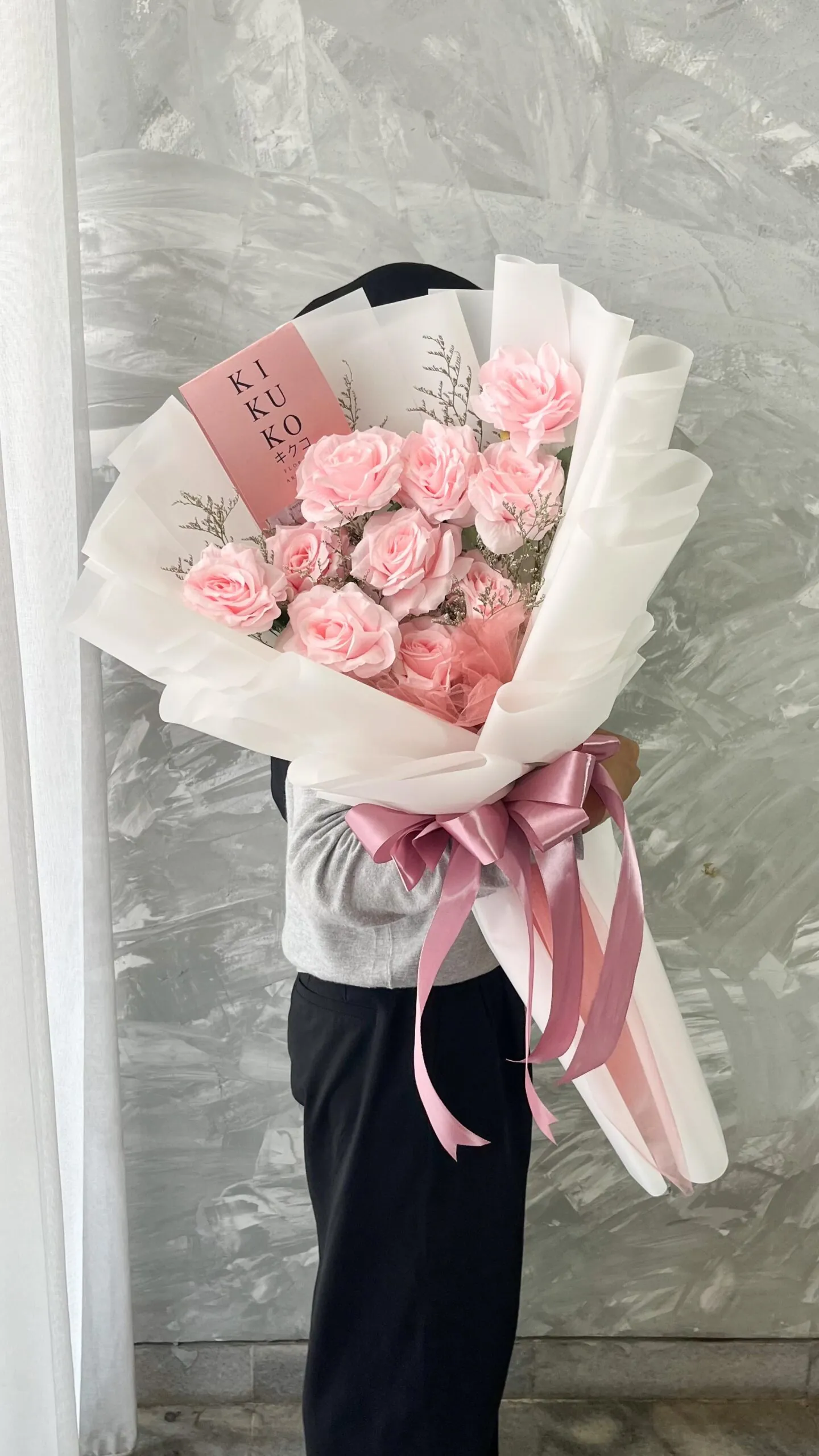 Small Lulaa Bouquet - Image 2