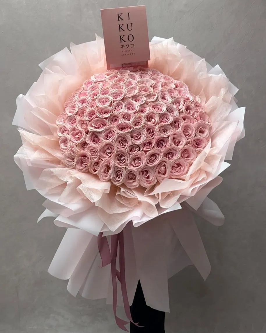 Kikuko Classic Pink Bouquet