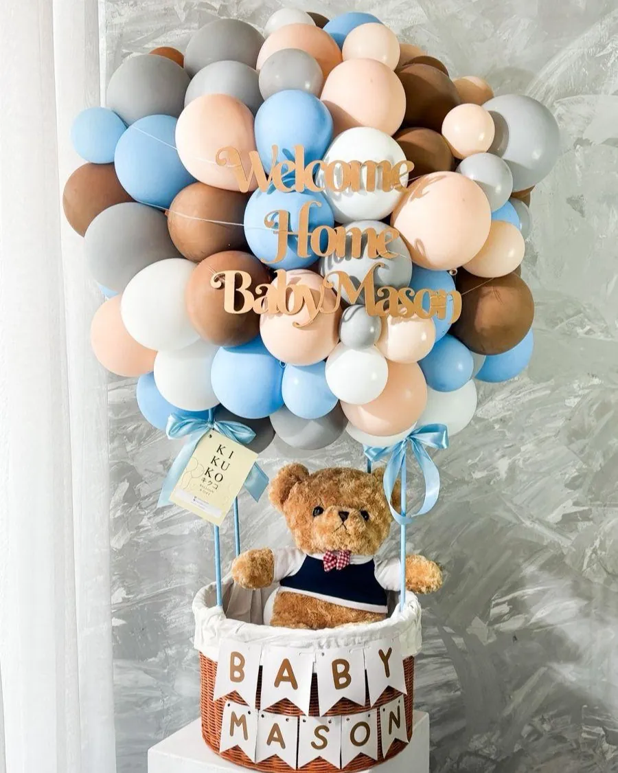 Medium Hot Air Balloon In A Basket